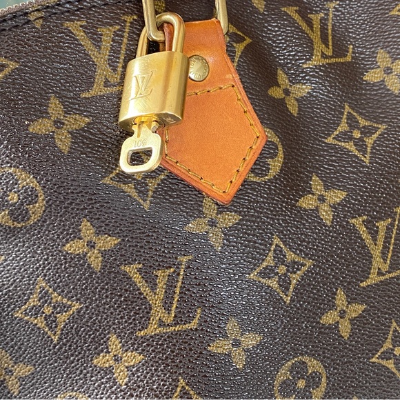 LOUIS VUITTON Vintage ALMA PM w/ Lock, Key, Dust Bag - Picture 12 of 12